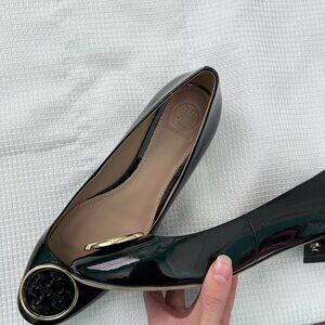 Tory Burch Patent Leather Heeled Ballet size 8 NWOT